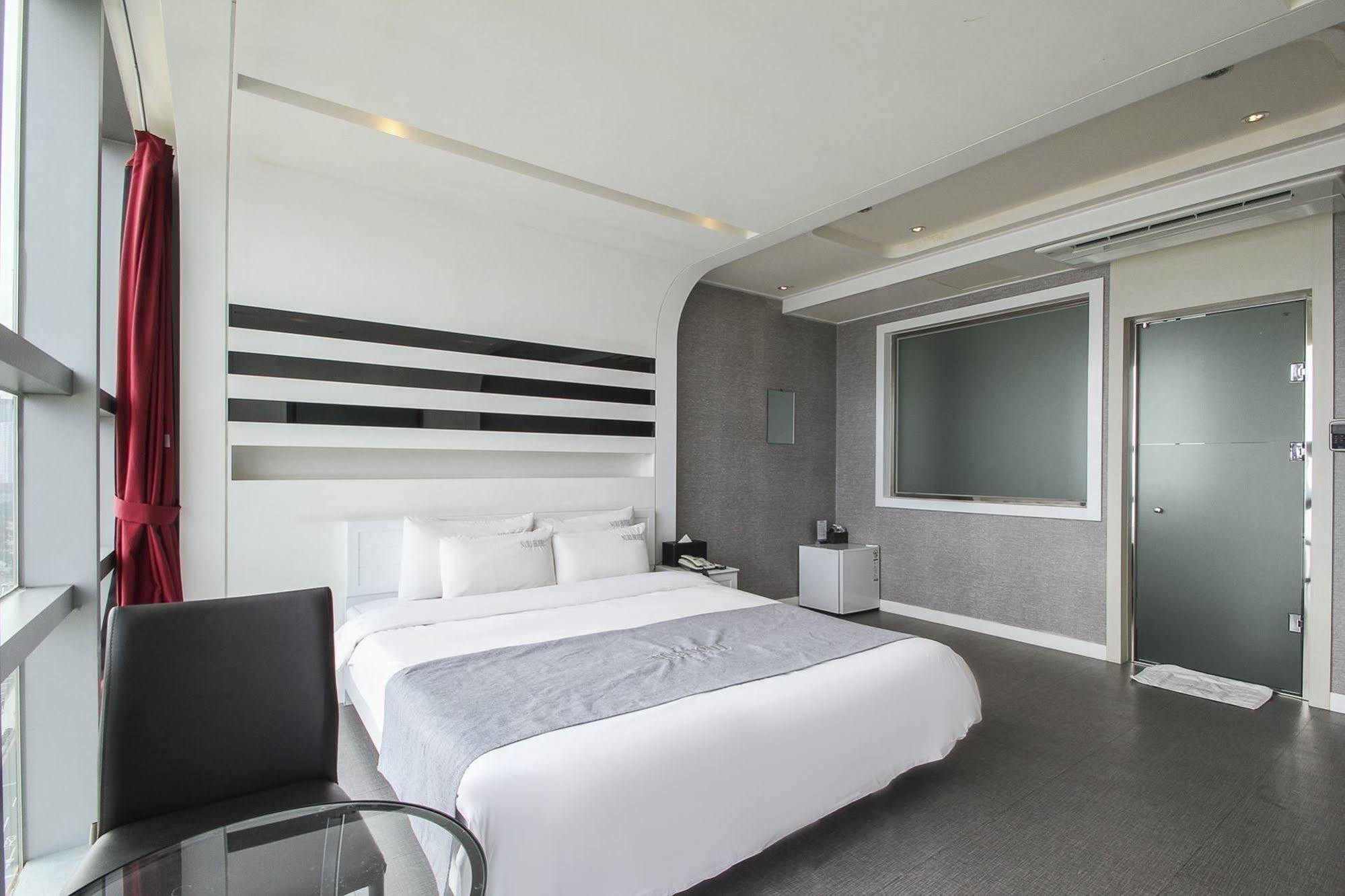 Nuri Hotel Busan Bagian luar foto