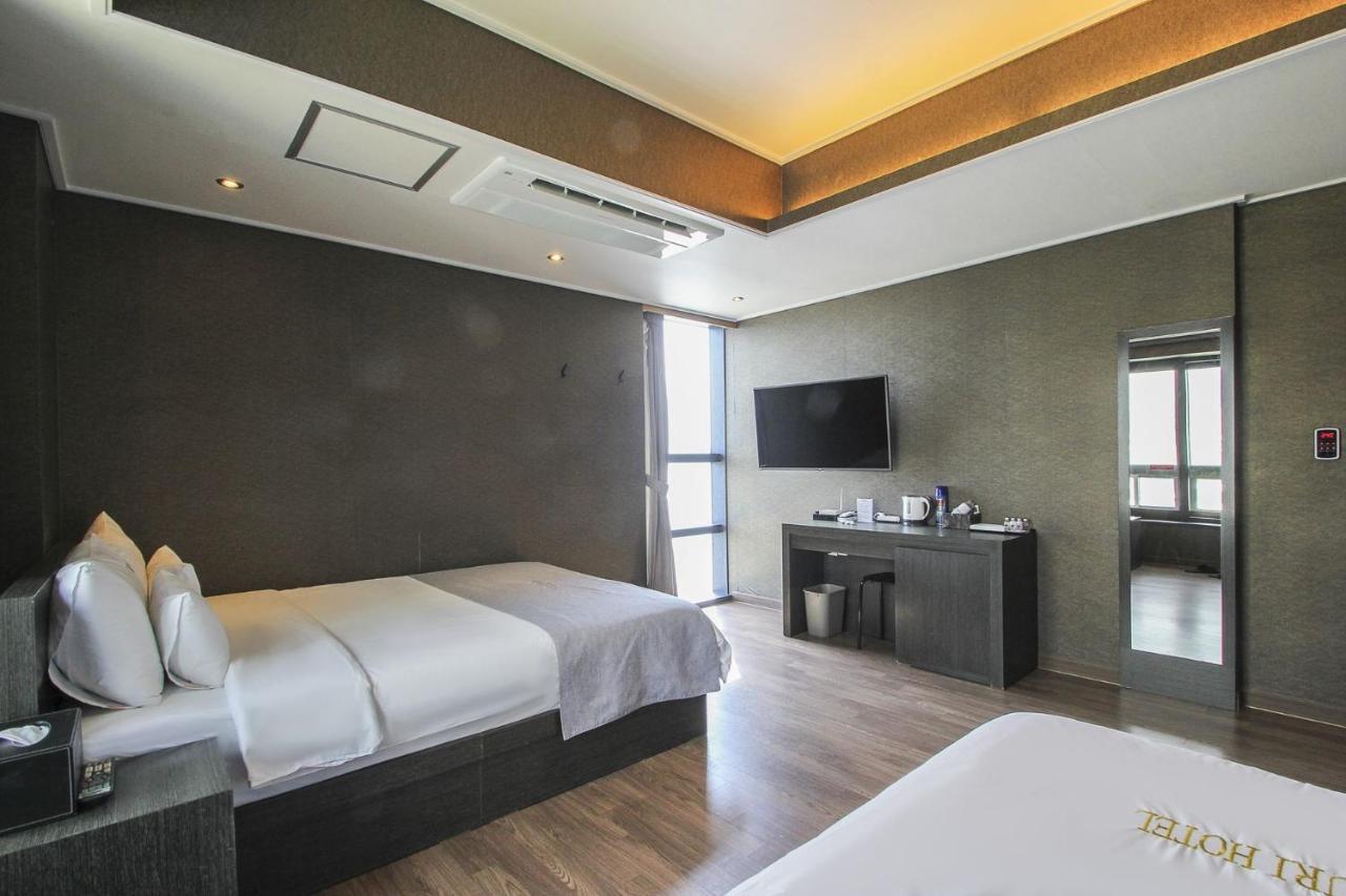 Nuri Hotel Busan Bagian luar foto