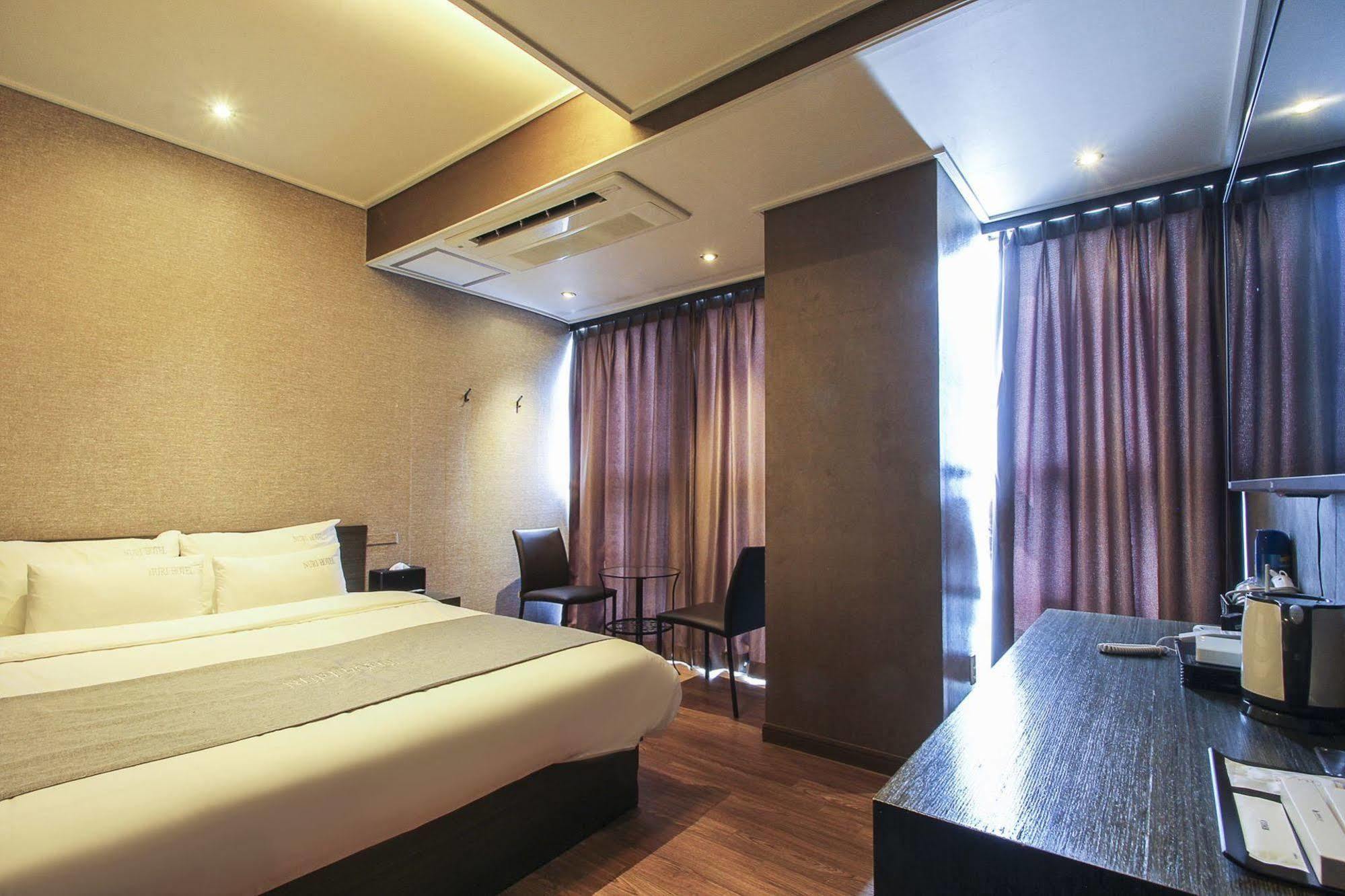 Nuri Hotel Busan Bagian luar foto