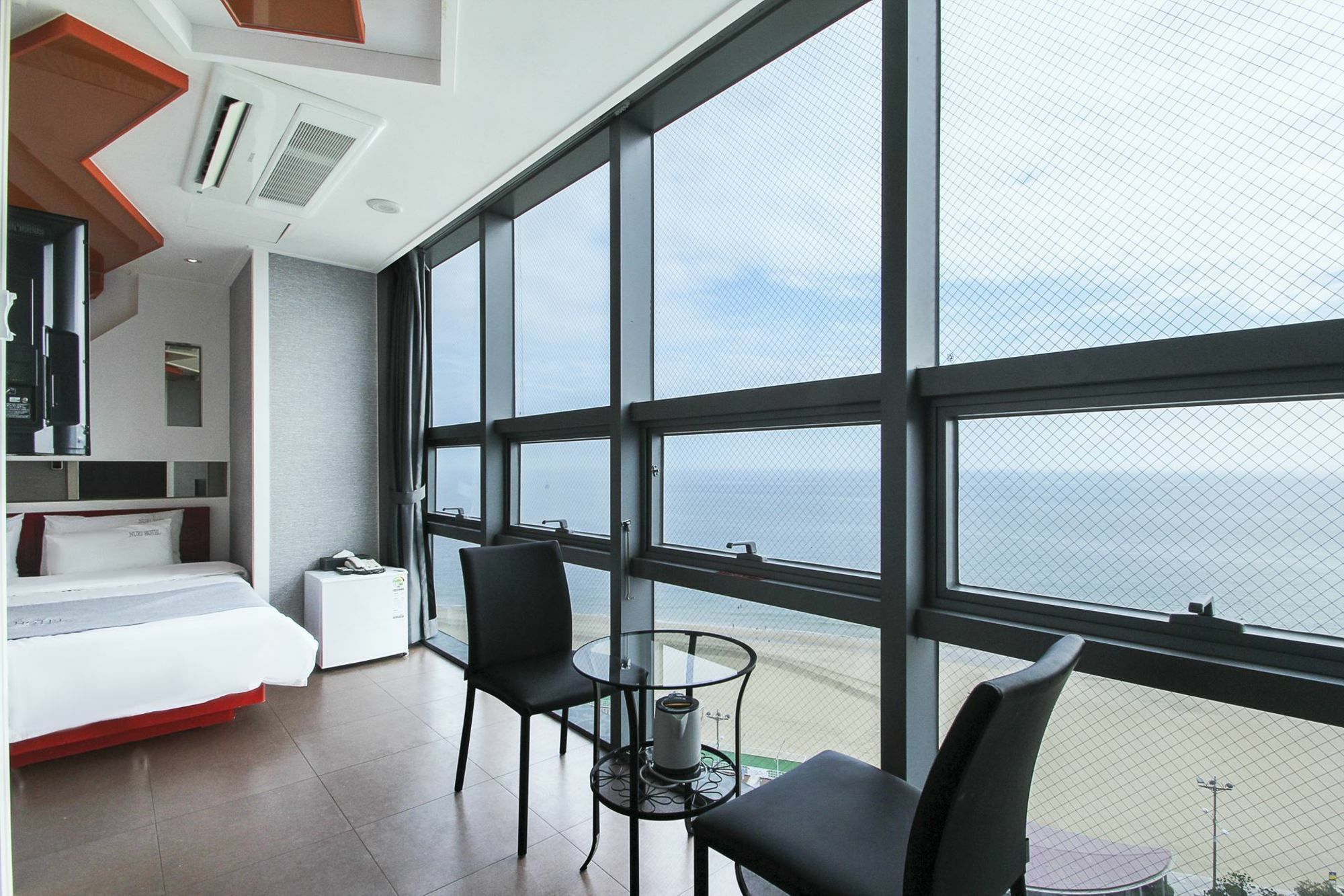 Nuri Hotel Busan Bagian luar foto